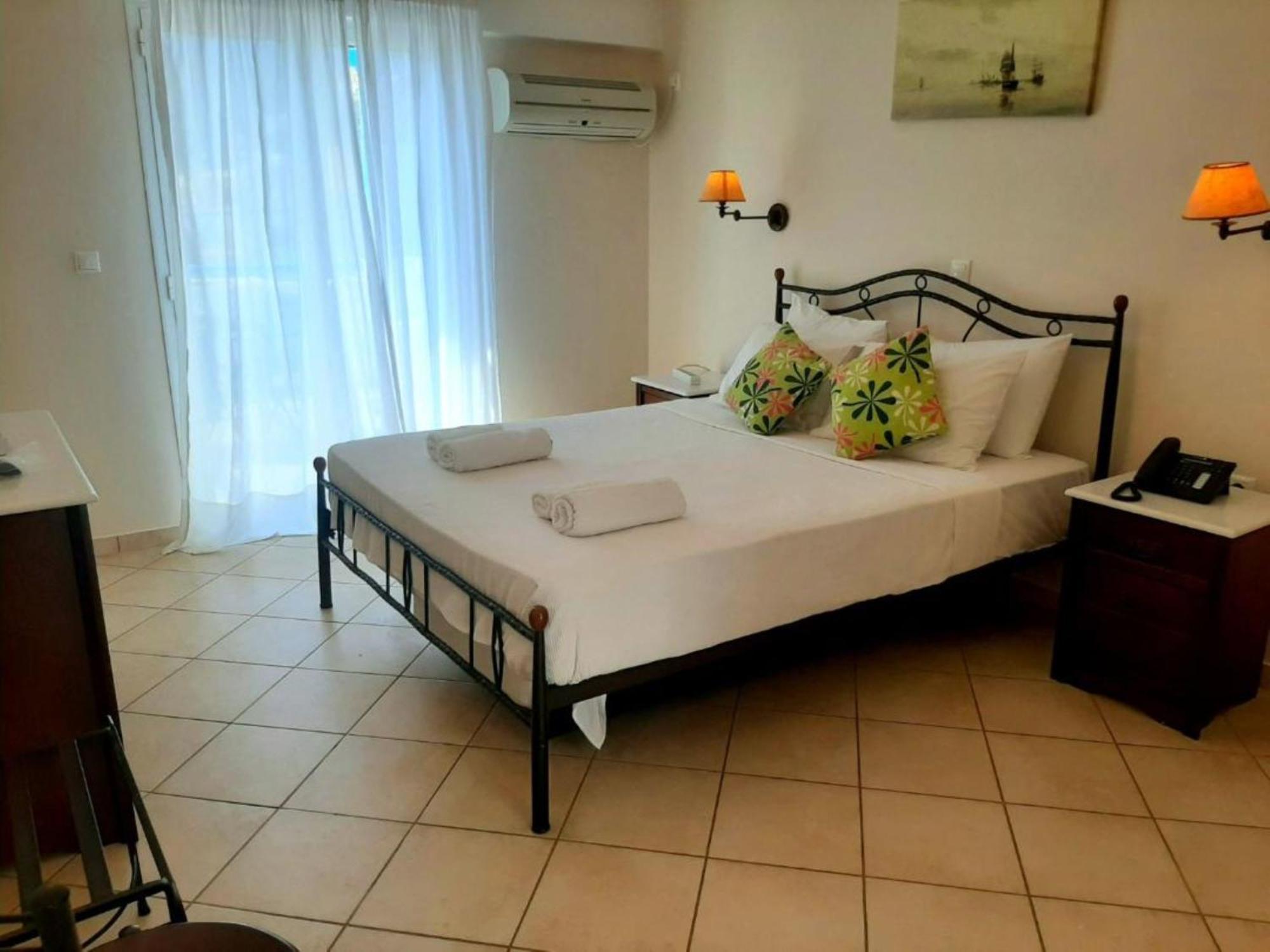 Romantica Hotel Agia Pelagia  ภายนอก รูปภาพ